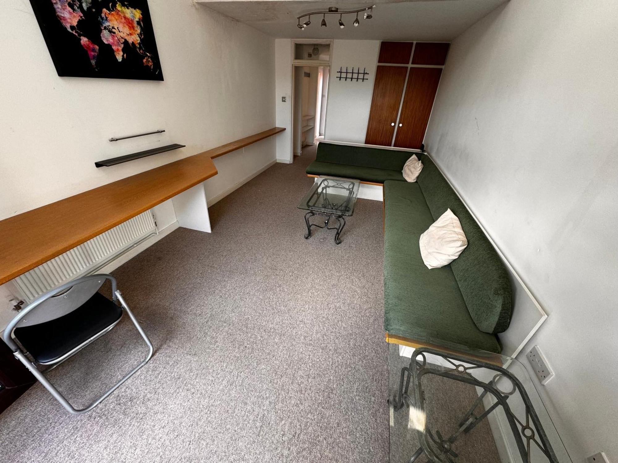 Two-Bedroom Flat Close To Uni & Shopping Center With Free Parking Coventry Exteriör bild